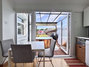 Photo 18- click for photo gallery